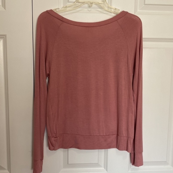 K. Jen Ladies Top - Picture 4 of 7